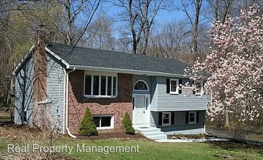 Primary Photo - 3 br, 2 bath House - 43 Terrace Dr