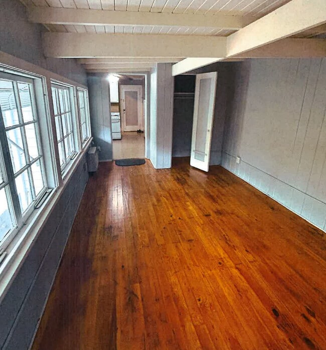 Building Photo - Riverview Apartments