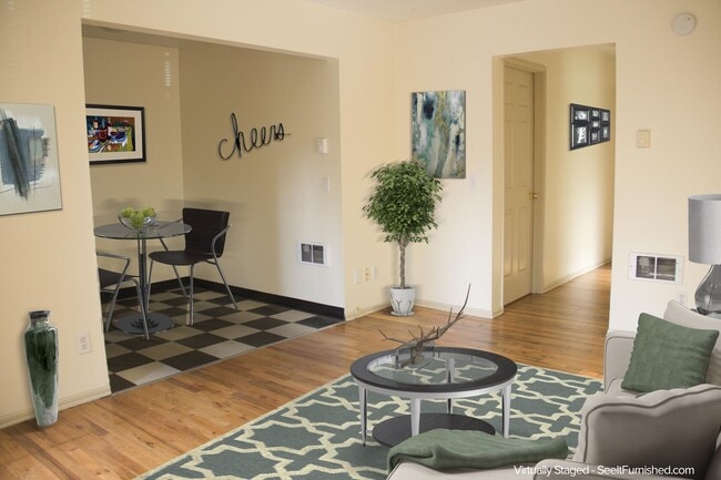 Foto del edificio - Lower 1bed, bike storage, great location, all dogs welcome!