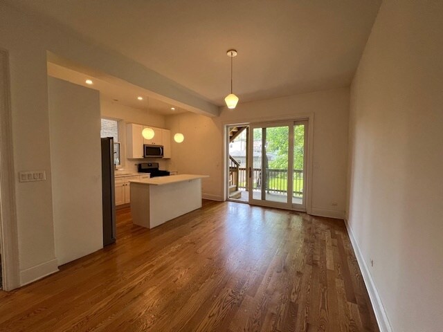 Foto del edificio - 2861 W Shakespeare Ave