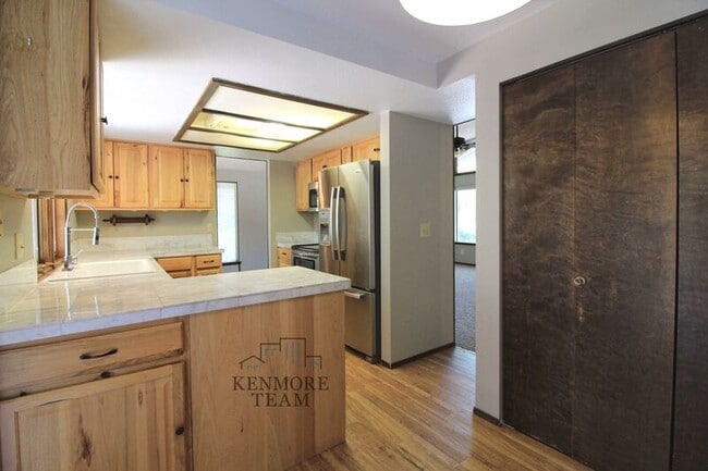 Foto del edificio - 1903 Peach Tree Ln