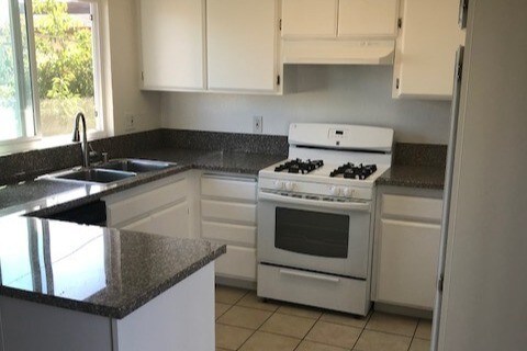 Foto principal - 17102 Oak Ln