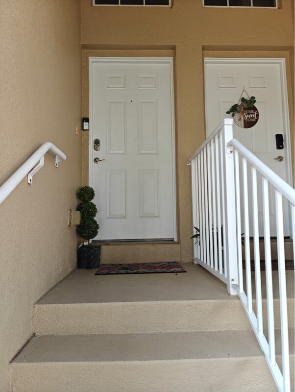 Building Photo - 5446 Admiral Way