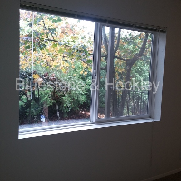 Building Photo - 6415 NE Glisan St