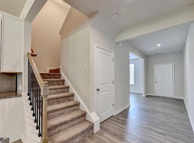 Building Photo - 638 Saffron Blvd