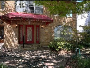 Building Photo - 4140 Normandy Ave