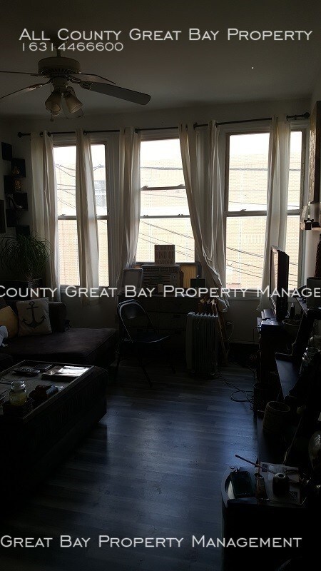Building Photo - Riverhead Village 1 Bed, 1 bath rental