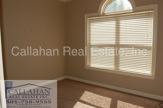 Building Photo - 26 Earnhardt Cir