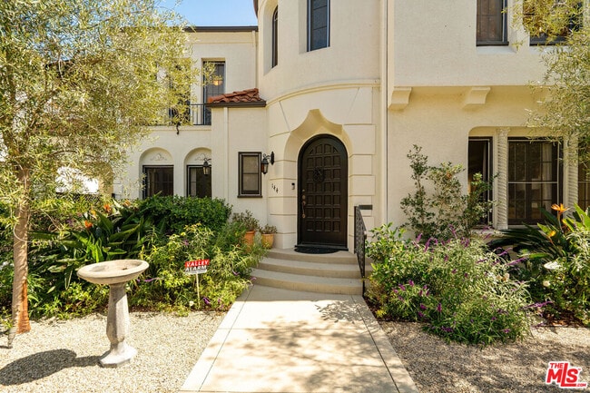 Building Photo - 144 S Orange Dr