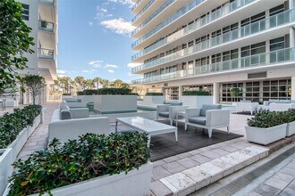 Building Photo - 3737 Collins Ave