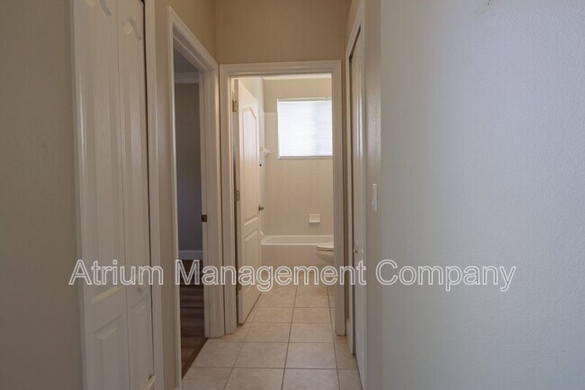 Building Photo - 3070 Purple Martin Ln