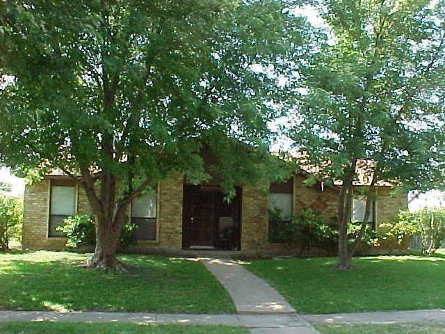 Primary Photo - 8402 Woodside Rd