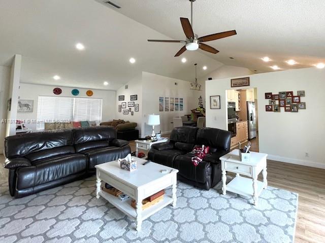 Foto del edificio - 16190 NW 14th St