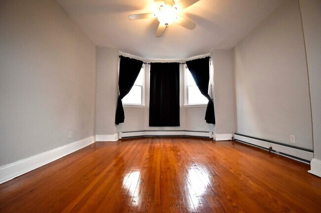 Foto del edificio - 40-42 E 34th St.