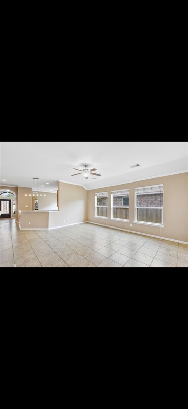 Building Photo - 13814 McKinney Creek Ln