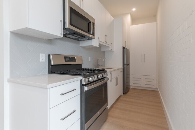 Foto del edificio - 1127 Harrison Ave