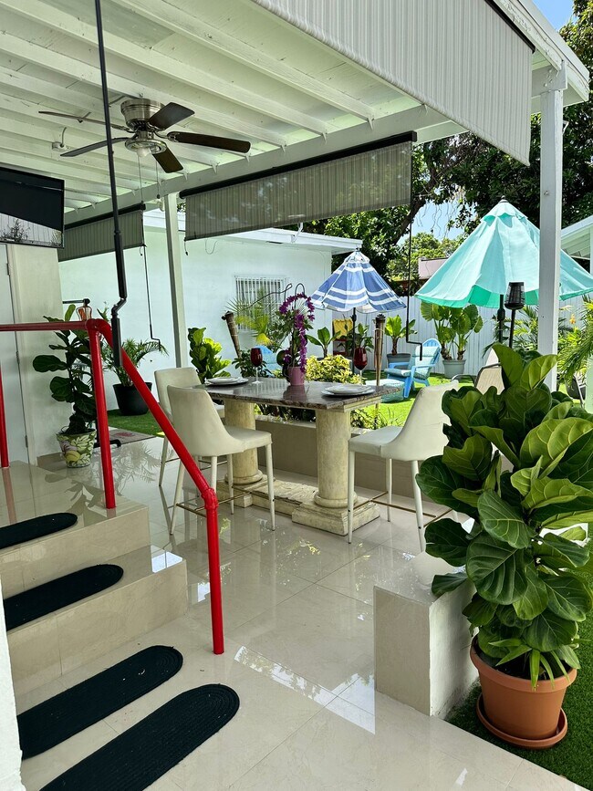 Foto del edificio - 1410 NW 33rd St