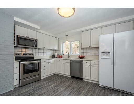 Foto del edificio - 6 Doris Rd