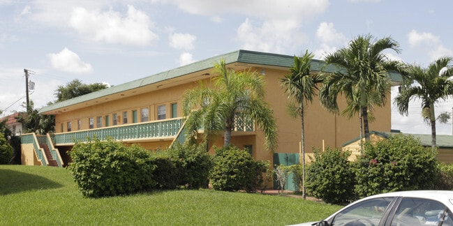 Back of Building - Emerald Plaza Apartments