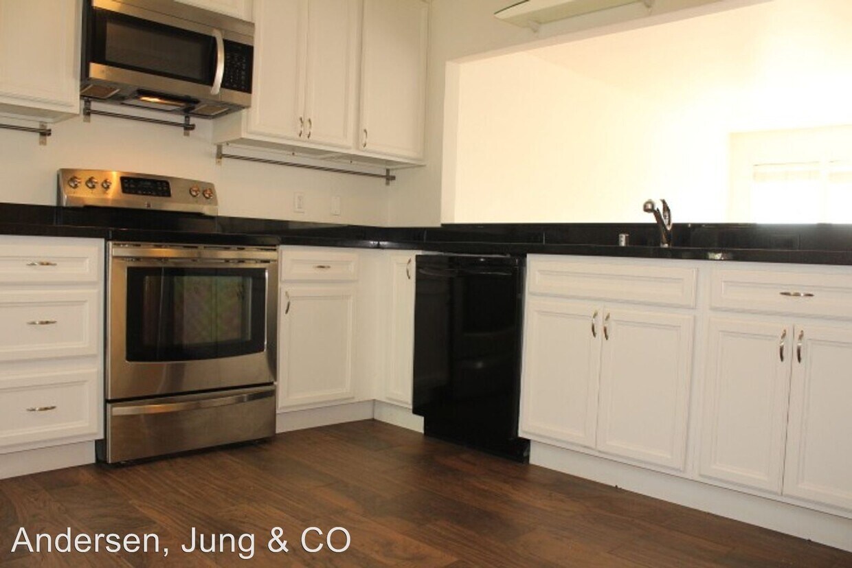 Foto principal - 4489 17th St