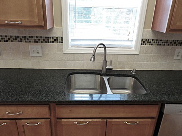 Foto del edificio - 7904 Willow Croft Dr