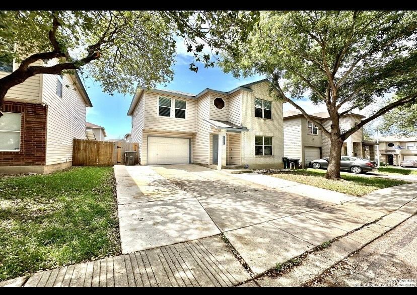 Foto principal - 10142 Amber Flora Dr