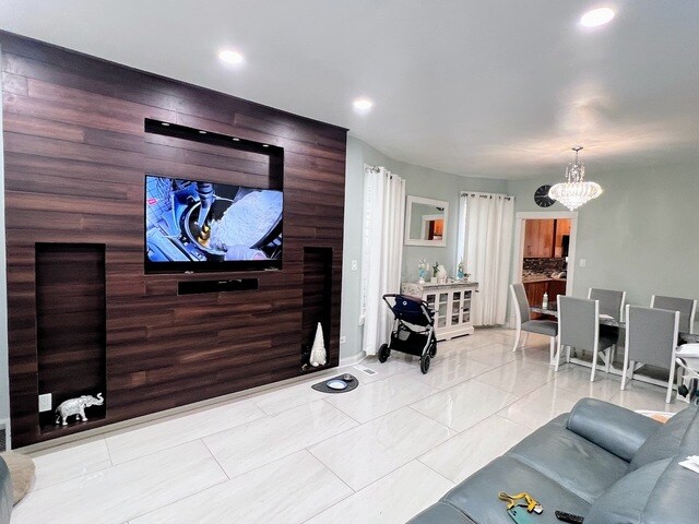 Foto del edificio - 2936 N Dawson Ave