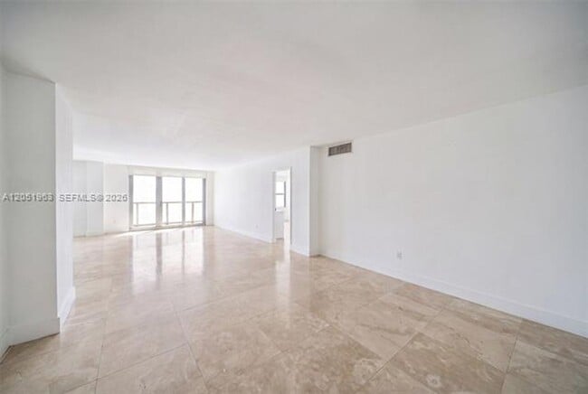 Photo - 5701 Collins Ave appt 1415 Apartment