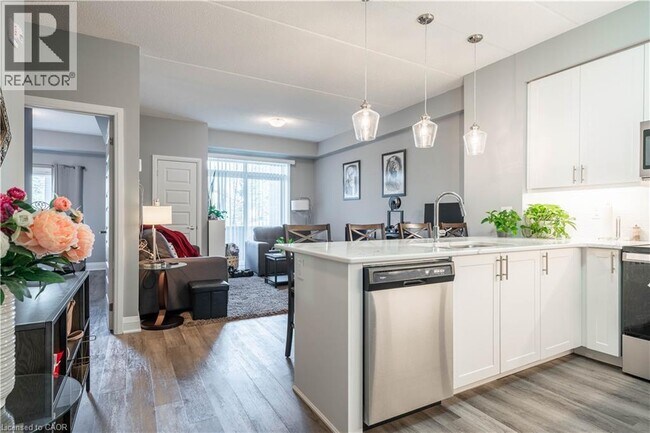 Photo du bâtiment - 610 Farmstead Dr