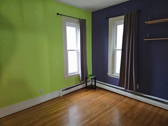 Building Photo - 430 Broadway