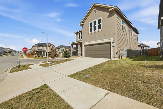 Building Photo - 9305 Devils River