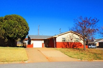 Building Photo - 501 W Oklahoma Ave