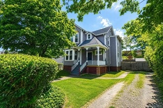 Building Photo - 79 Rombout Ave
