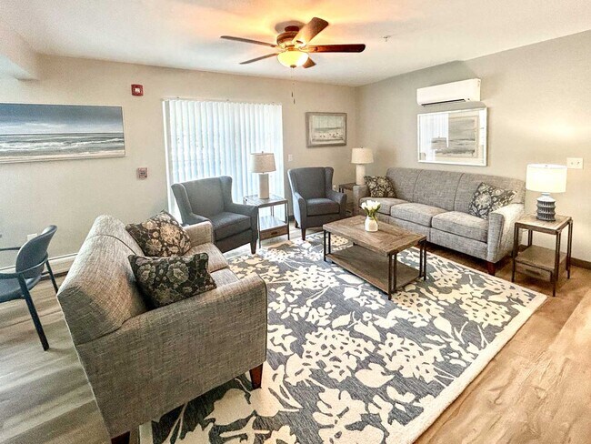 Foto del edificio - 1 bed, 1 bath independent senior living (55+ years of age) heat, hot water, & electricity include...