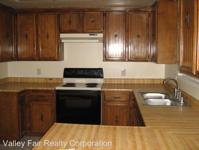 Building Photo - 5370 Marysville Rd