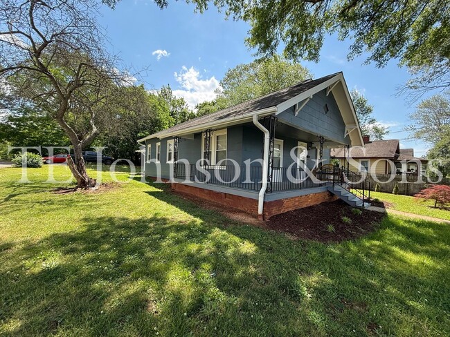 Foto del edificio - One Bedroom Bungalow