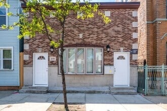 Building Photo - 2135 W 19th St