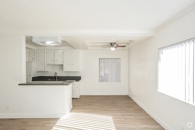 Interior Photo - 6352 Cedar St