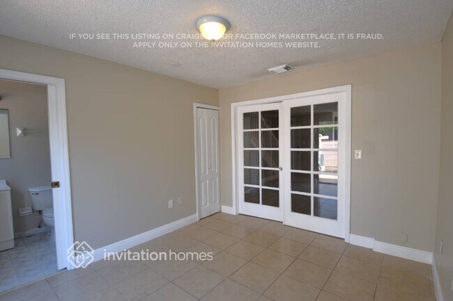 Building Photo - 12621 NW 11th Ln