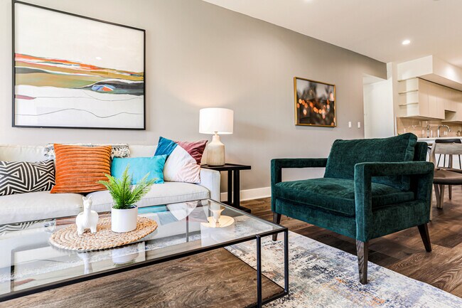 Building Photo - 2400 Elliott Ave