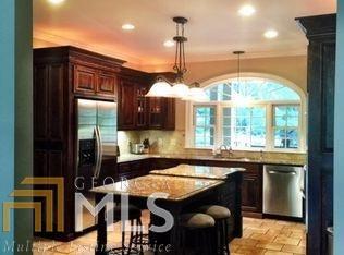 Foto del edificio - 5060 Riverview Rd NW