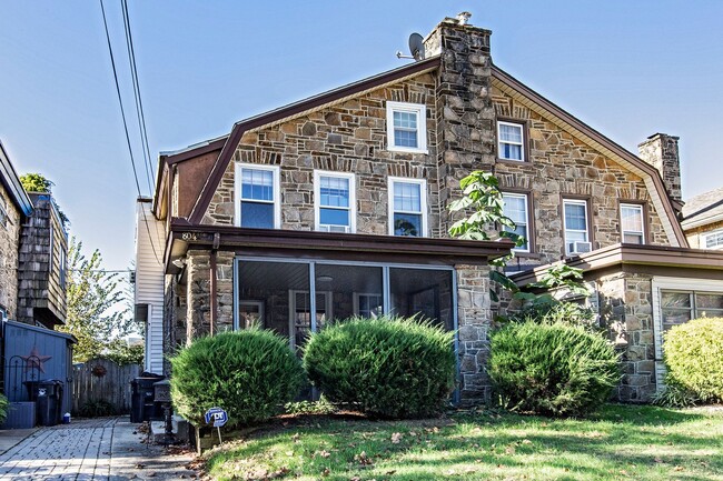 Foto del edificio - 3 bedroom, 1.5 bath home in The Triangle, ...