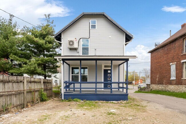 Foto del edificio - Charming 1BR First Floor Unit in Columbus