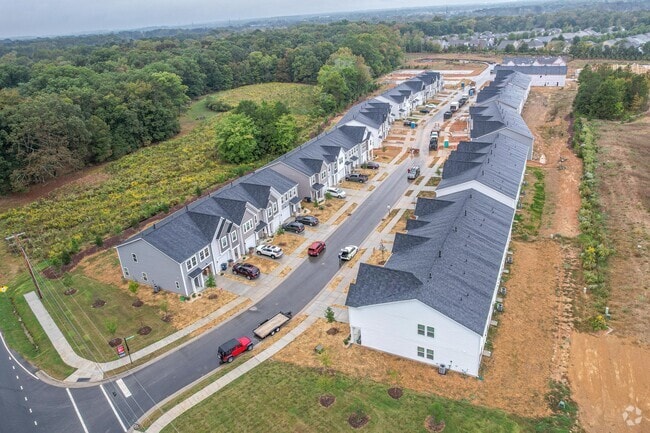 Aerial Photo - Poplin Trace