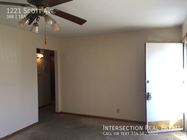 Photo - 1221 Scott Ave House