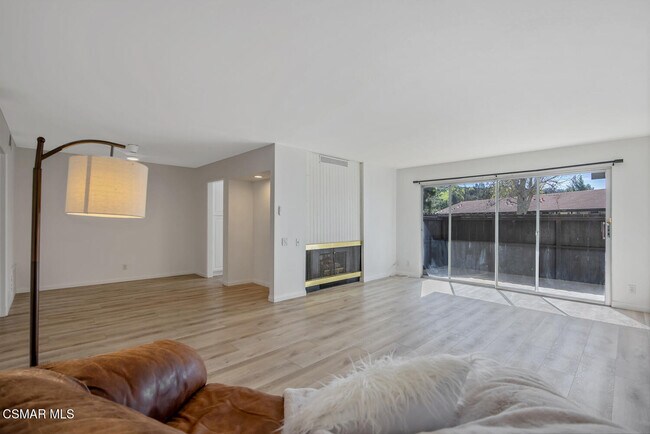 Foto del edificio - 31555 Lindero Canyon Rd