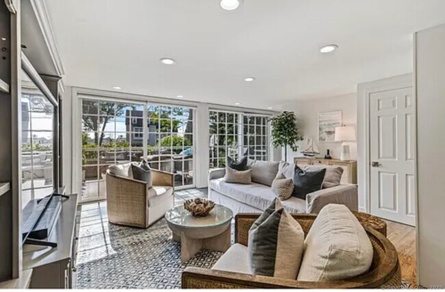 Foto del edificio - 77 Chalker Beach Rd