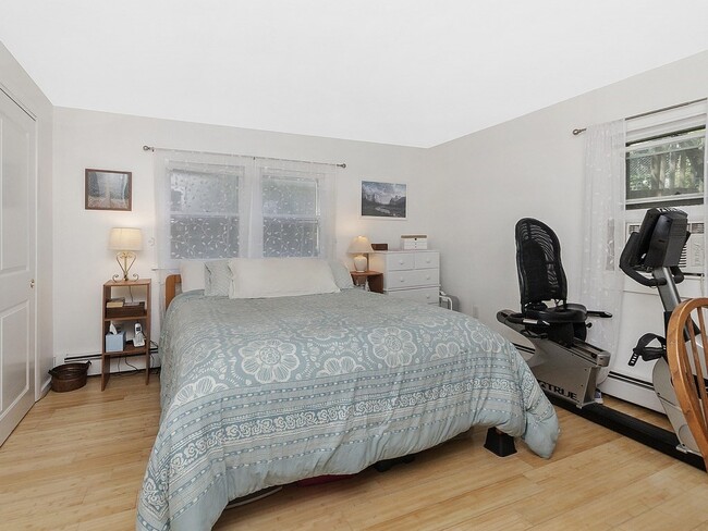 Building Photo - 2 B Filias Cir