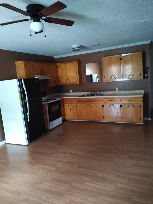 Kitchen - 602 Greenville Pike