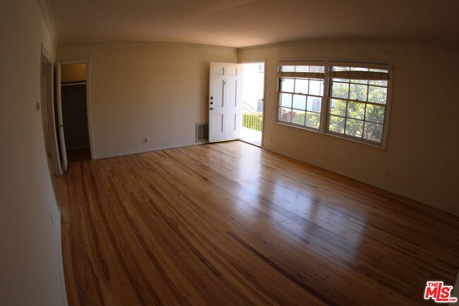 Foto del edificio - 1606 Glendon Ave